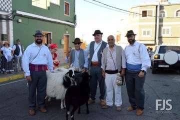 Alegre y participativa romería en El Ejido (Foto FJ Santana y TF)